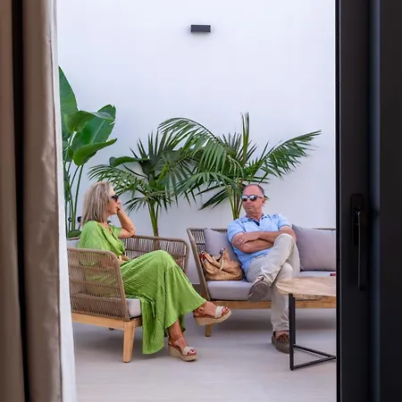 Hamus Ξενοδοχείο με διαμερίσματα 4*