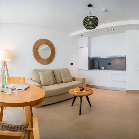 Hamus Aparthotel